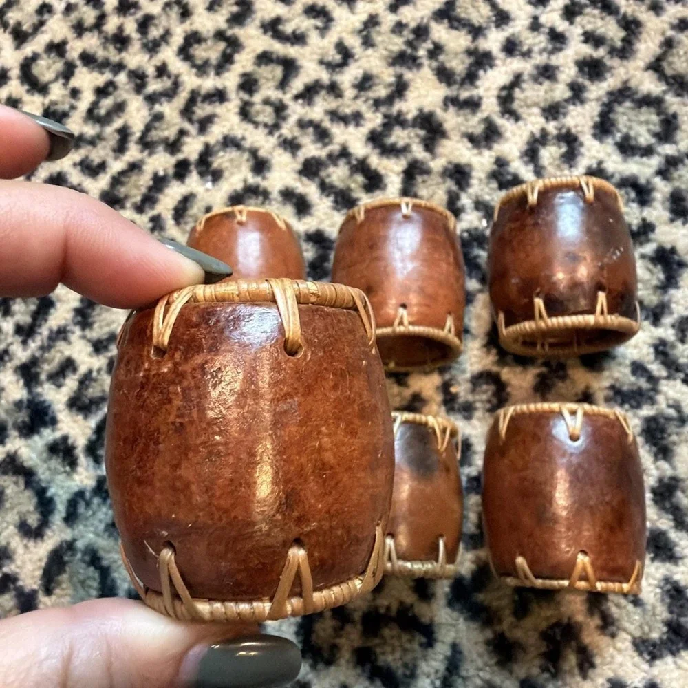 Set of 6 Pier 1 Imports Tamarind Napkin Rings Brown W/ Raffia-style Stitching
